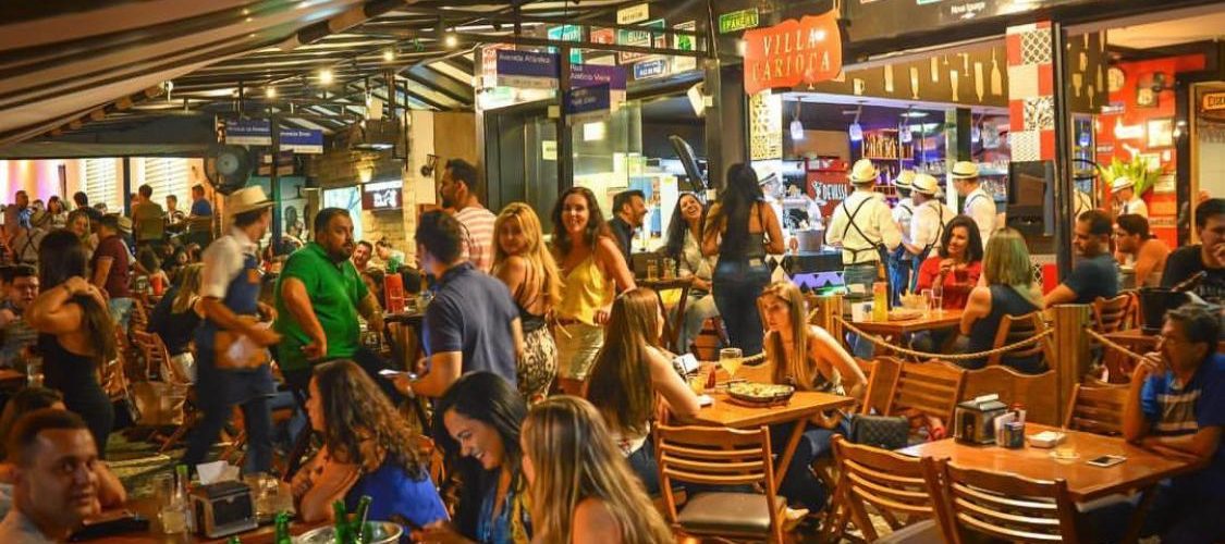 Dono de bar que pegou fogo no Água Verde reabre casa com novo nome