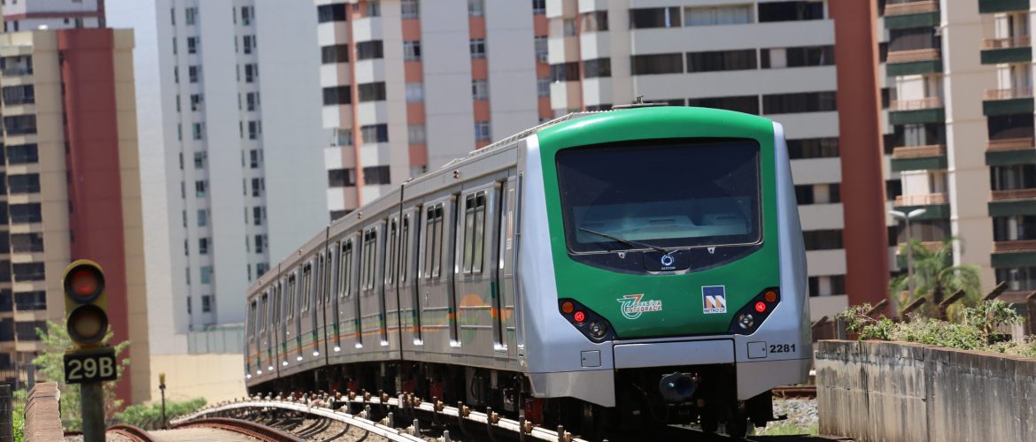 Metrô com problemas no fim de semana