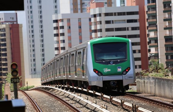 Metrô com problemas no fim de semana