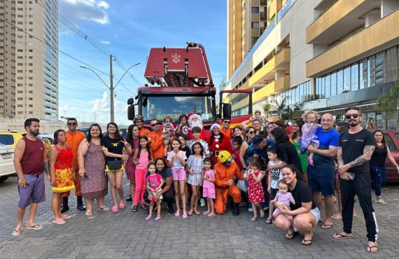 Campanha de natal dos Bombeiros em Águas Claras